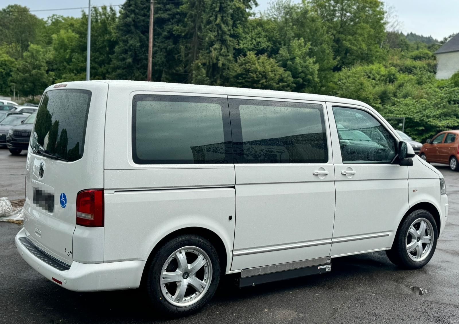 Volkswagen T5 Caravelle behindertengerecht *Rampe* foto 7