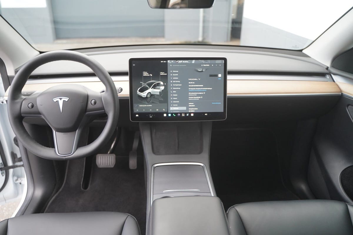 Tesla Model Y Standard Range RWD AHK EAP enhanced aut foto 2