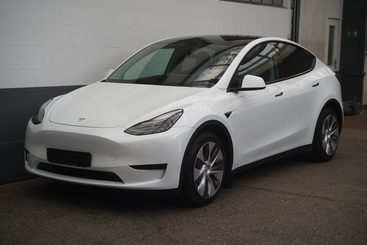 Tesla Model Y Standard Range RWD AHK EAP enhanced aut foto 3