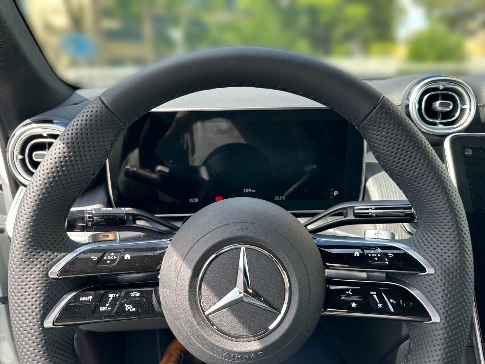 Mercedes-Benz GLC 300 de 4M AMG°LEDER°AHK°360°PANO°KEYL° foto 8