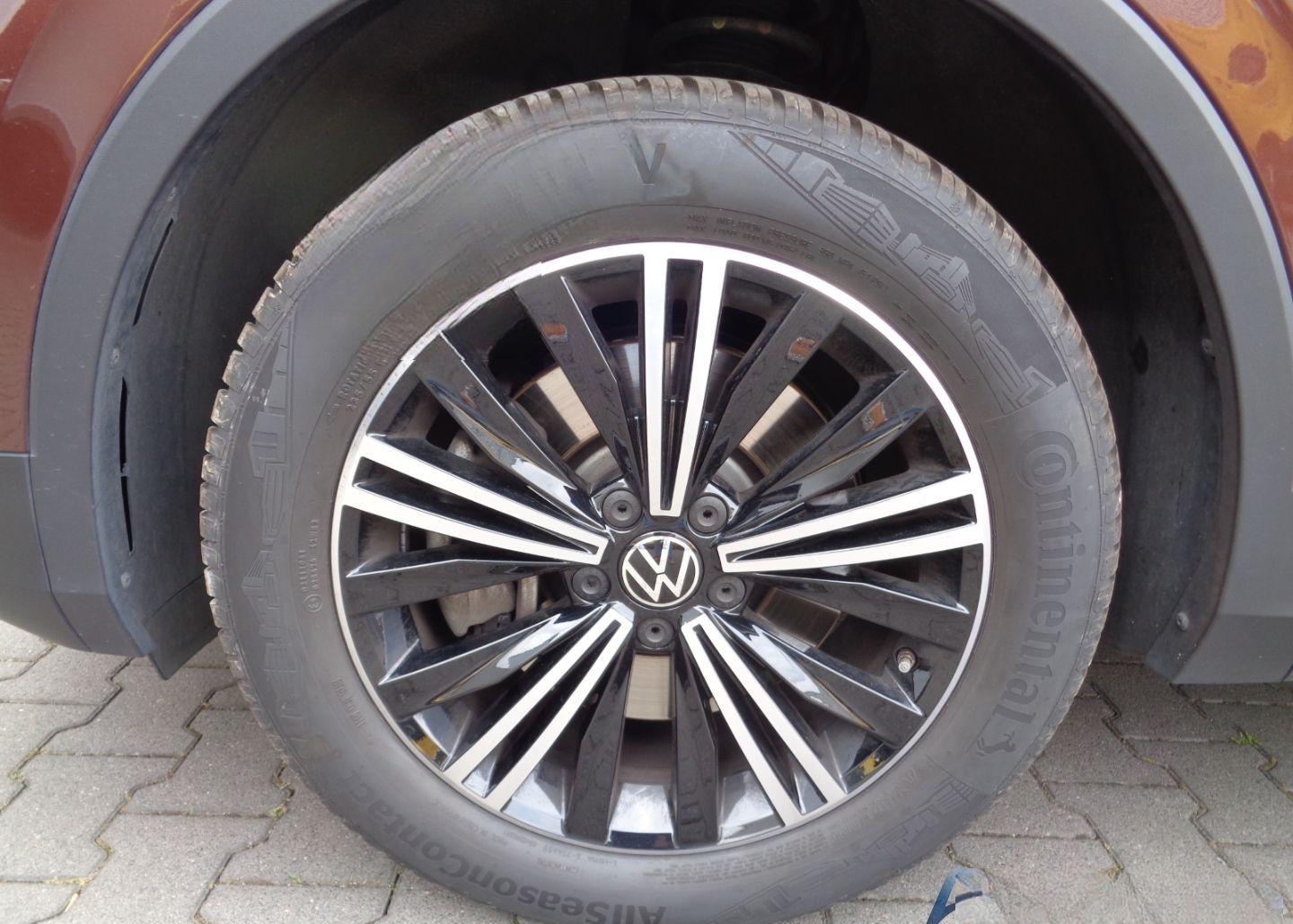 Volkswagen Tiguan Elegance 4Motion 2.0 TDI HUD AHK Panodach foto 15