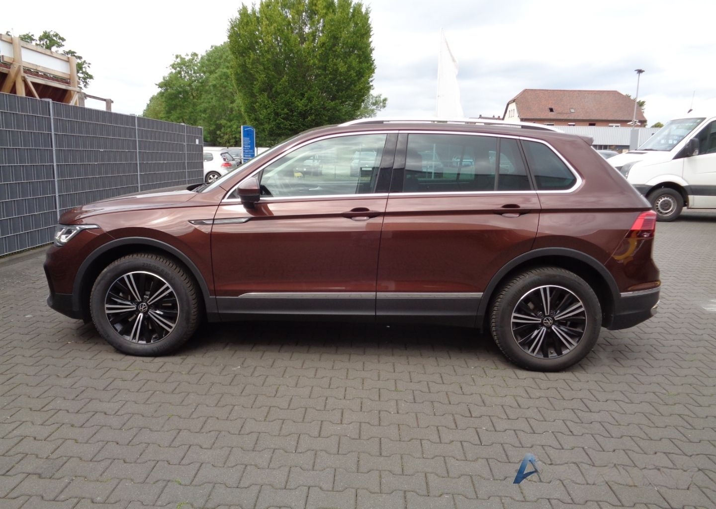 Volkswagen Tiguan Elegance 4Motion 2.0 TDI HUD AHK Panodach foto 3