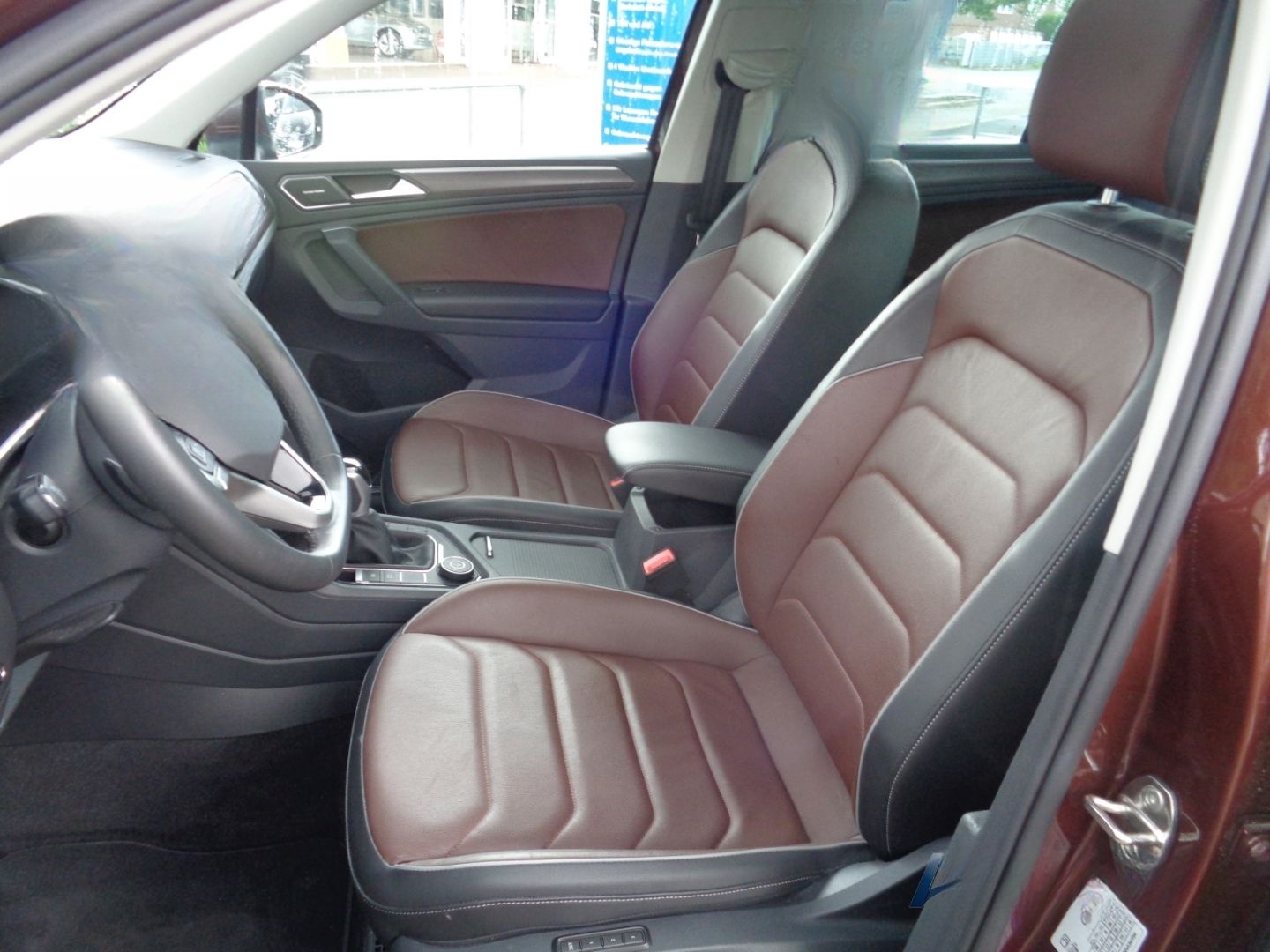 Volkswagen Tiguan Elegance 4Motion 2.0 TDI HUD AHK Panodach foto 4