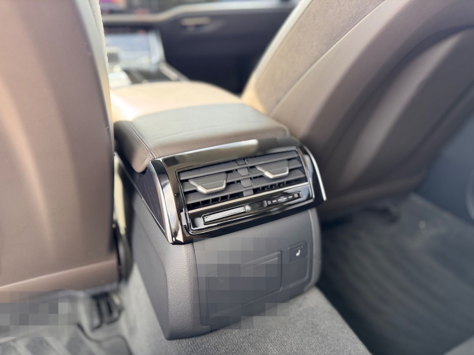 Audi A8 50 TDI quattro foto 17