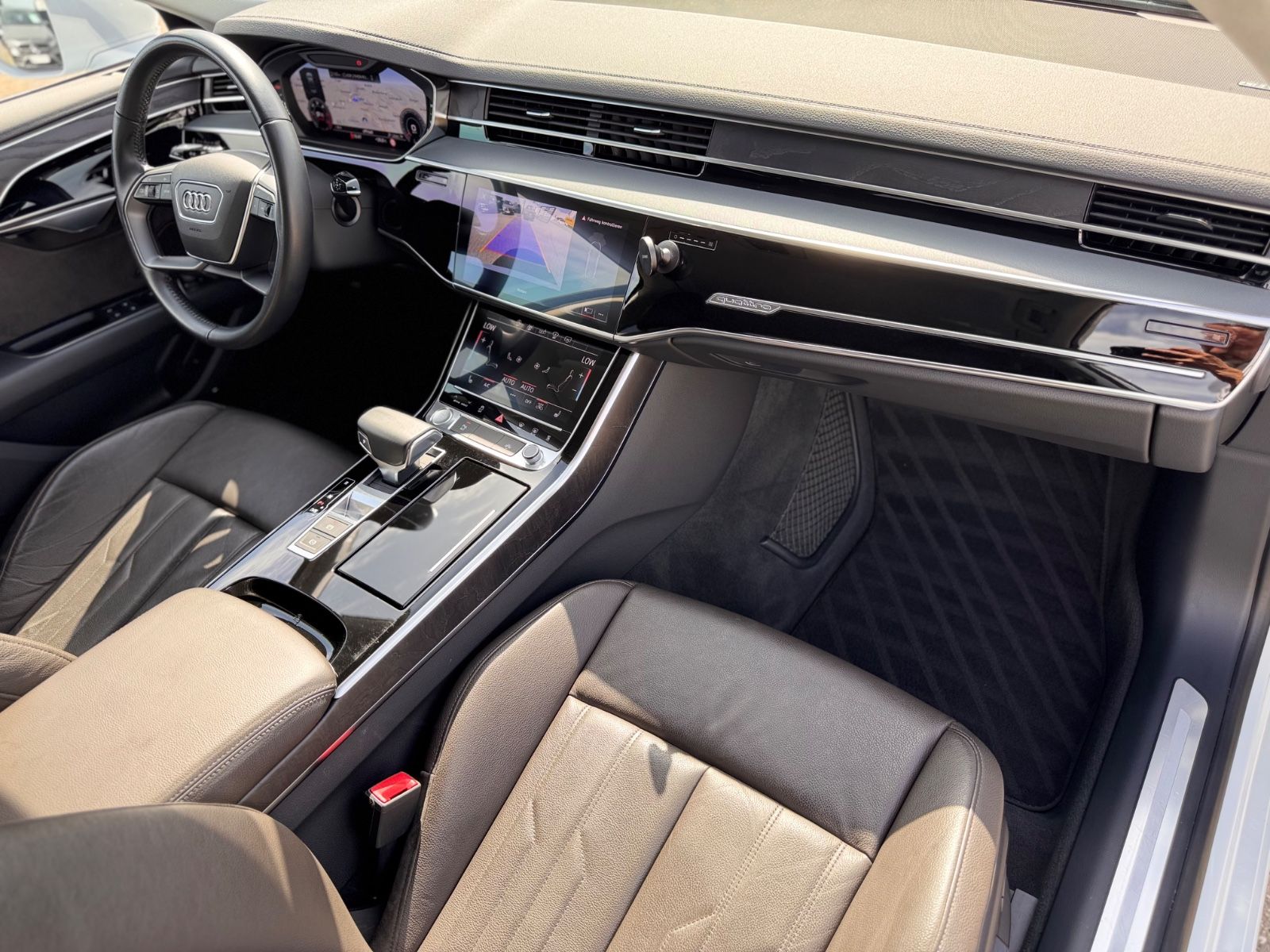 Audi A8 50 TDI quattro foto 23
