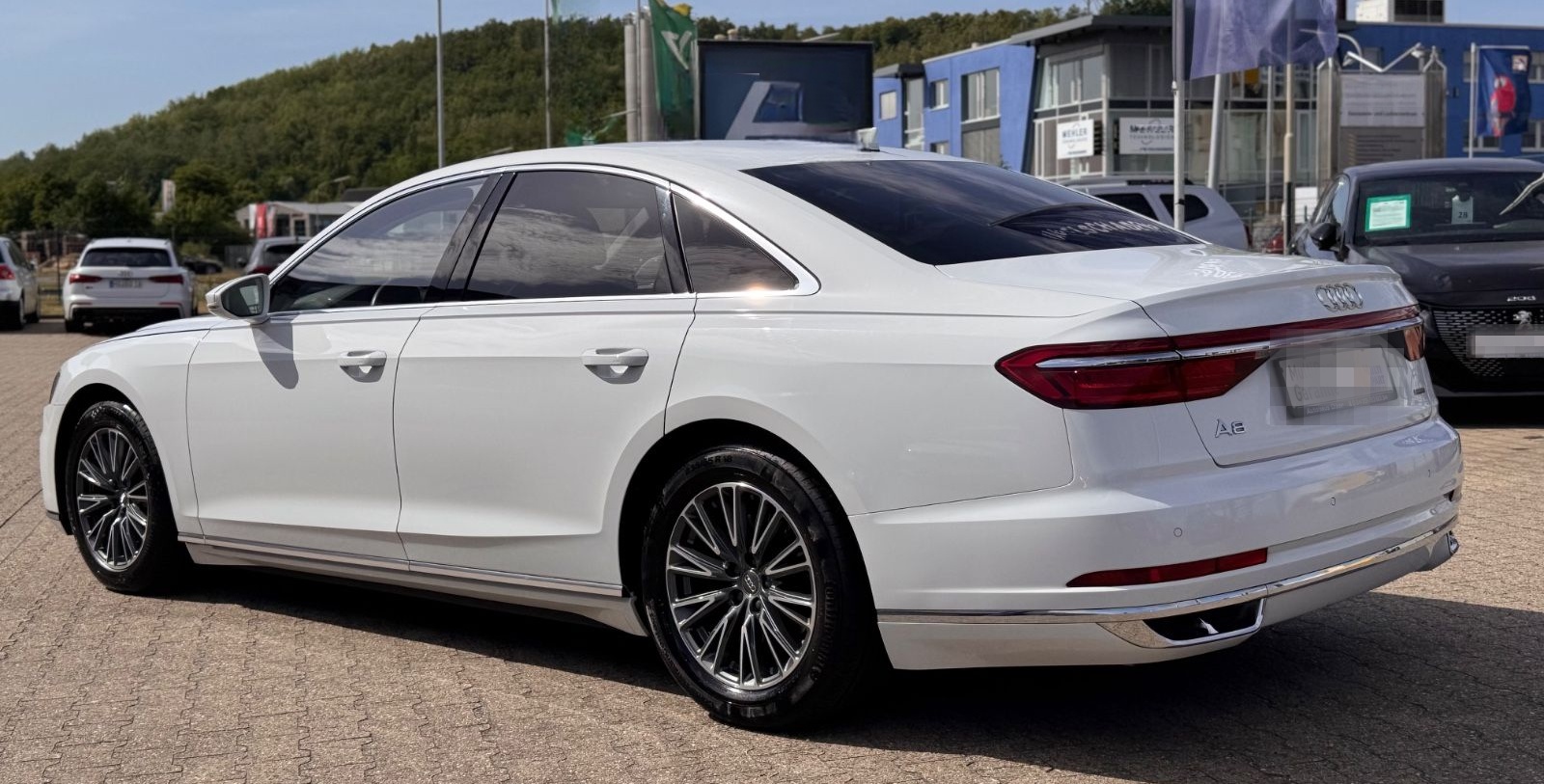Audi A8 50 TDI quattro foto 7