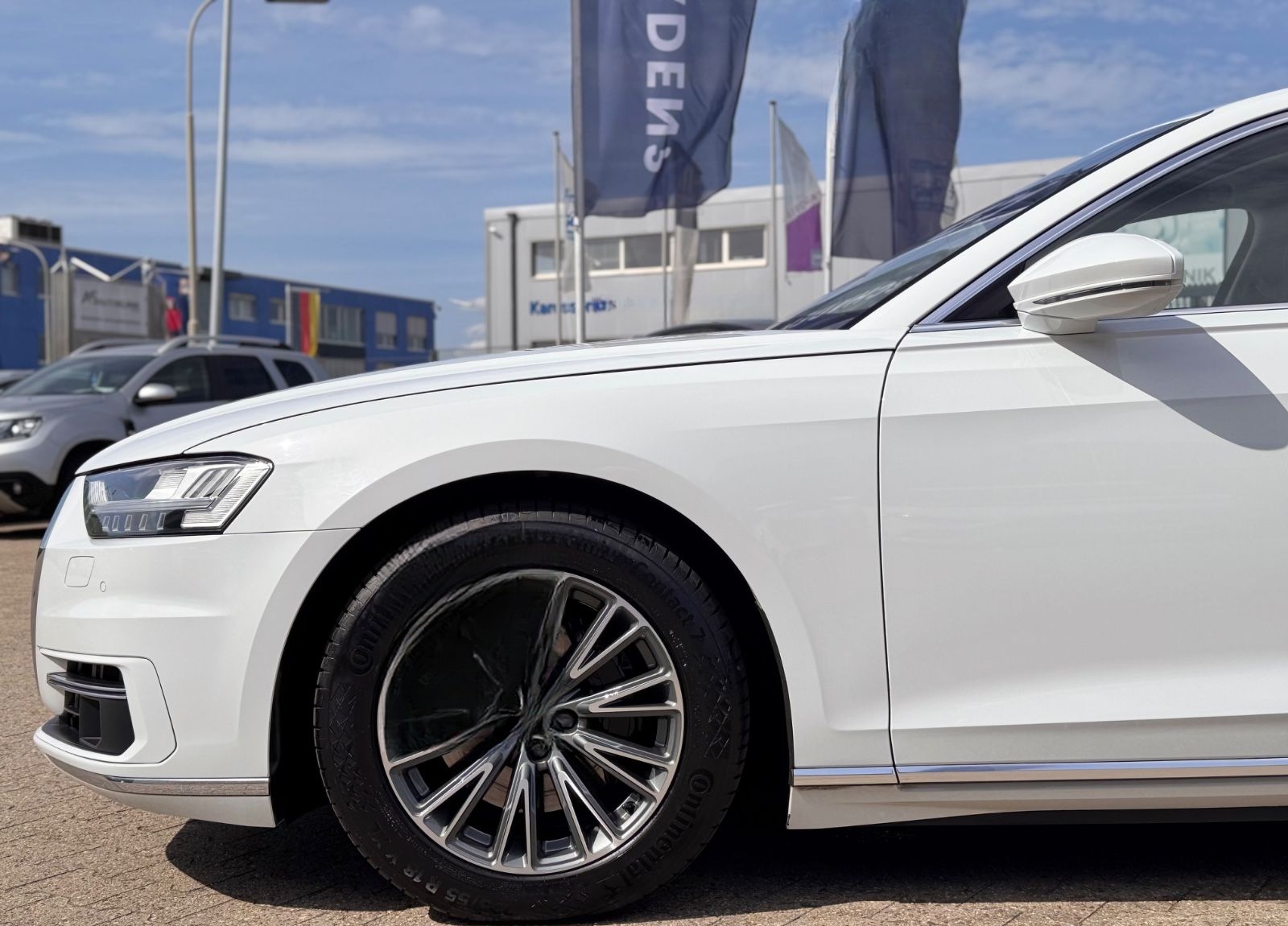 Audi A8 50 TDI quattro foto 9