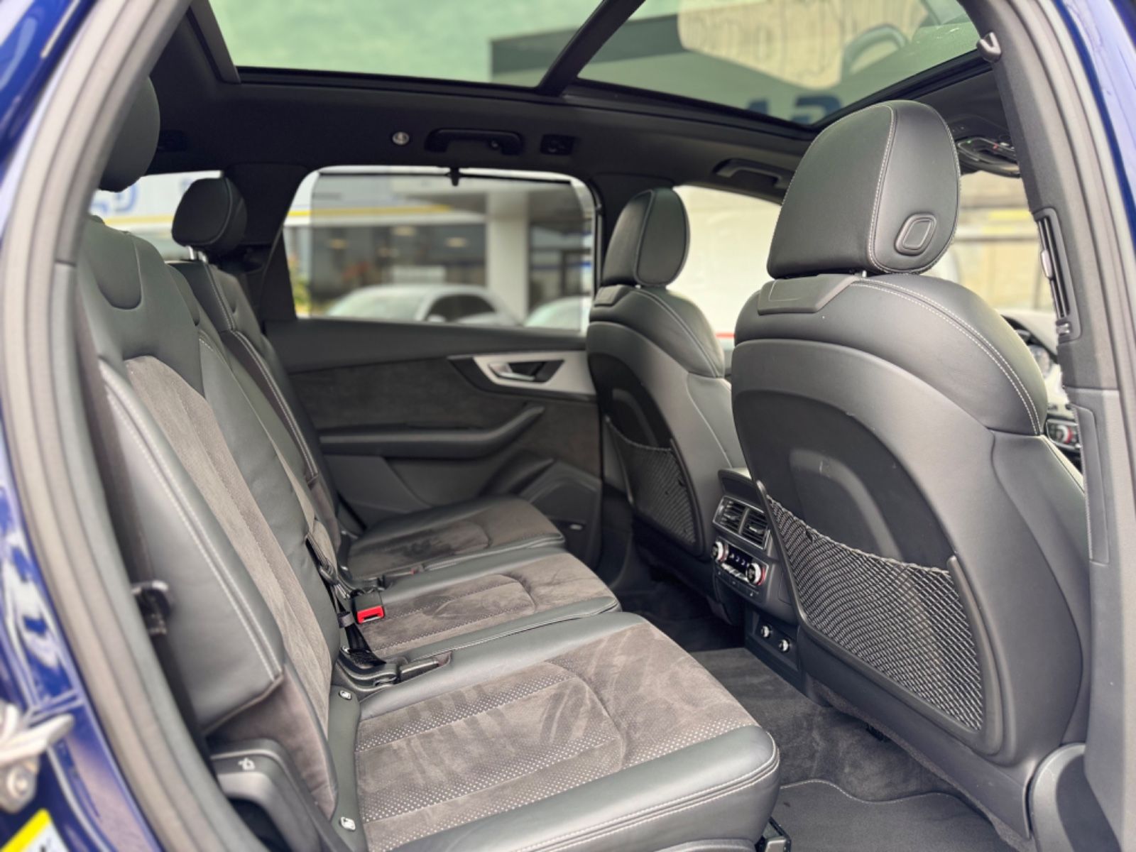 Audi Q7 50 TDI quattro S line Sport / Plus 7 Sitze foto 21