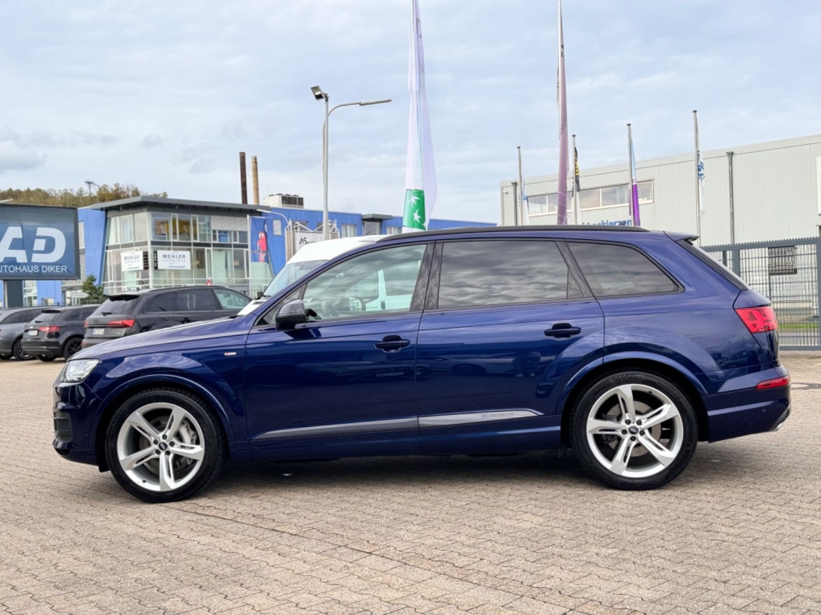 Audi Q7 50 TDI quattro S line Sport / Plus 7 Sitze foto 8