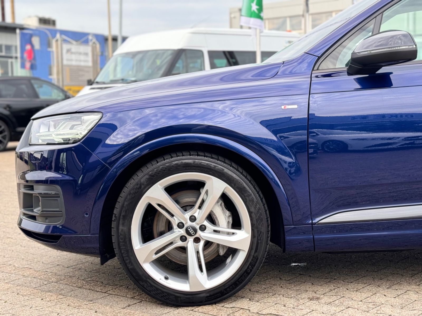 Audi Q7 50 TDI quattro S line Sport / Plus 7 Sitze foto 9