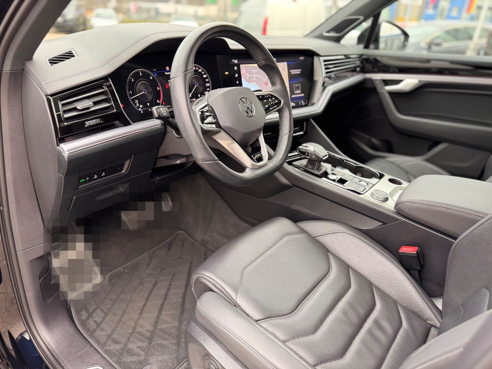 Volkswagen Touareg 3.0 TDI R-Line 4Motion foto 14