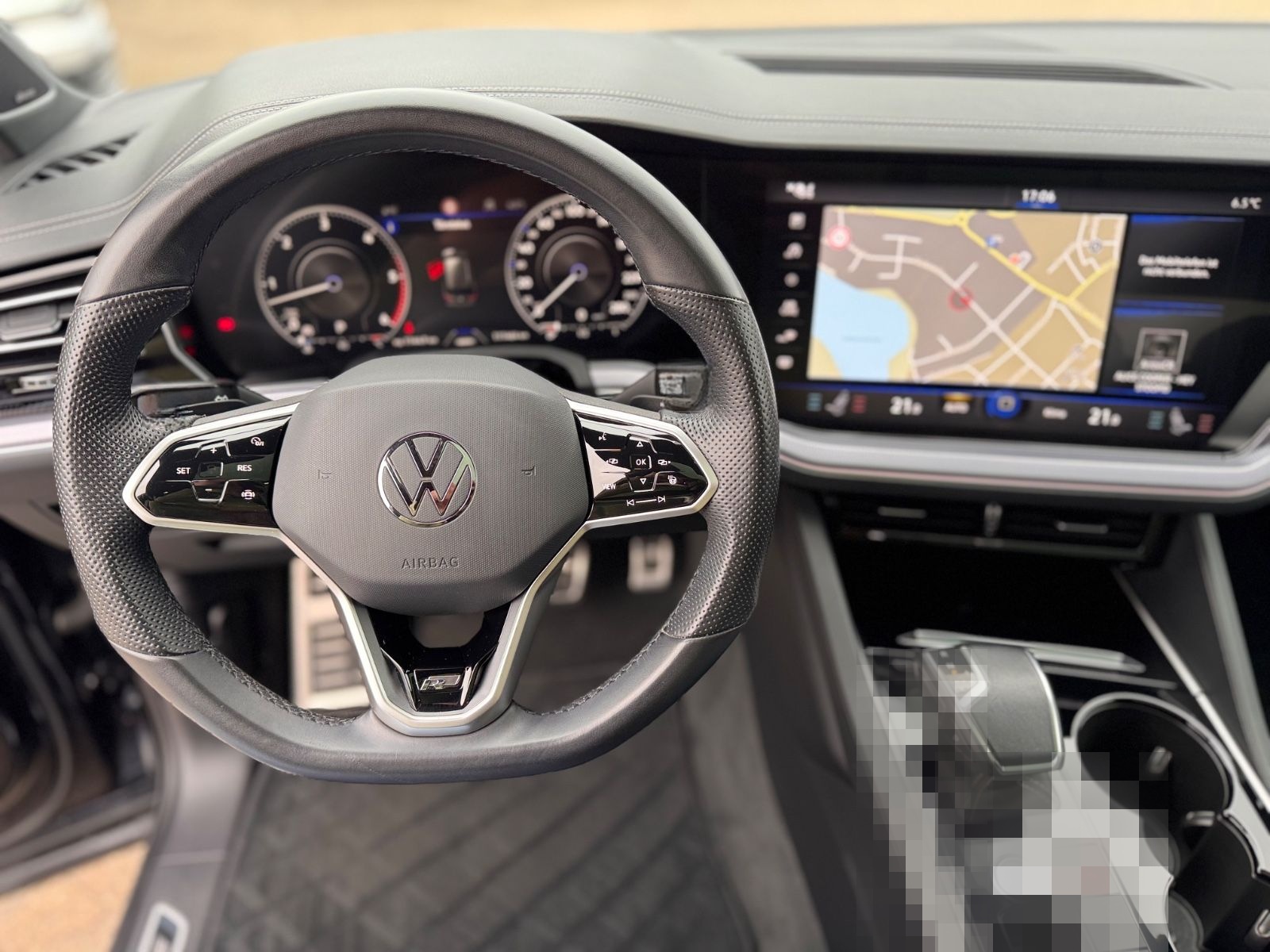 Volkswagen Touareg 3.0 TDI R-Line 4Motion foto 25