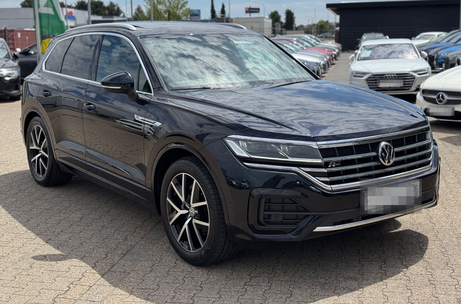 Volkswagen Touareg R-Line 4Motion Euro6,Pano,Luft,AHK,Leder foto 2