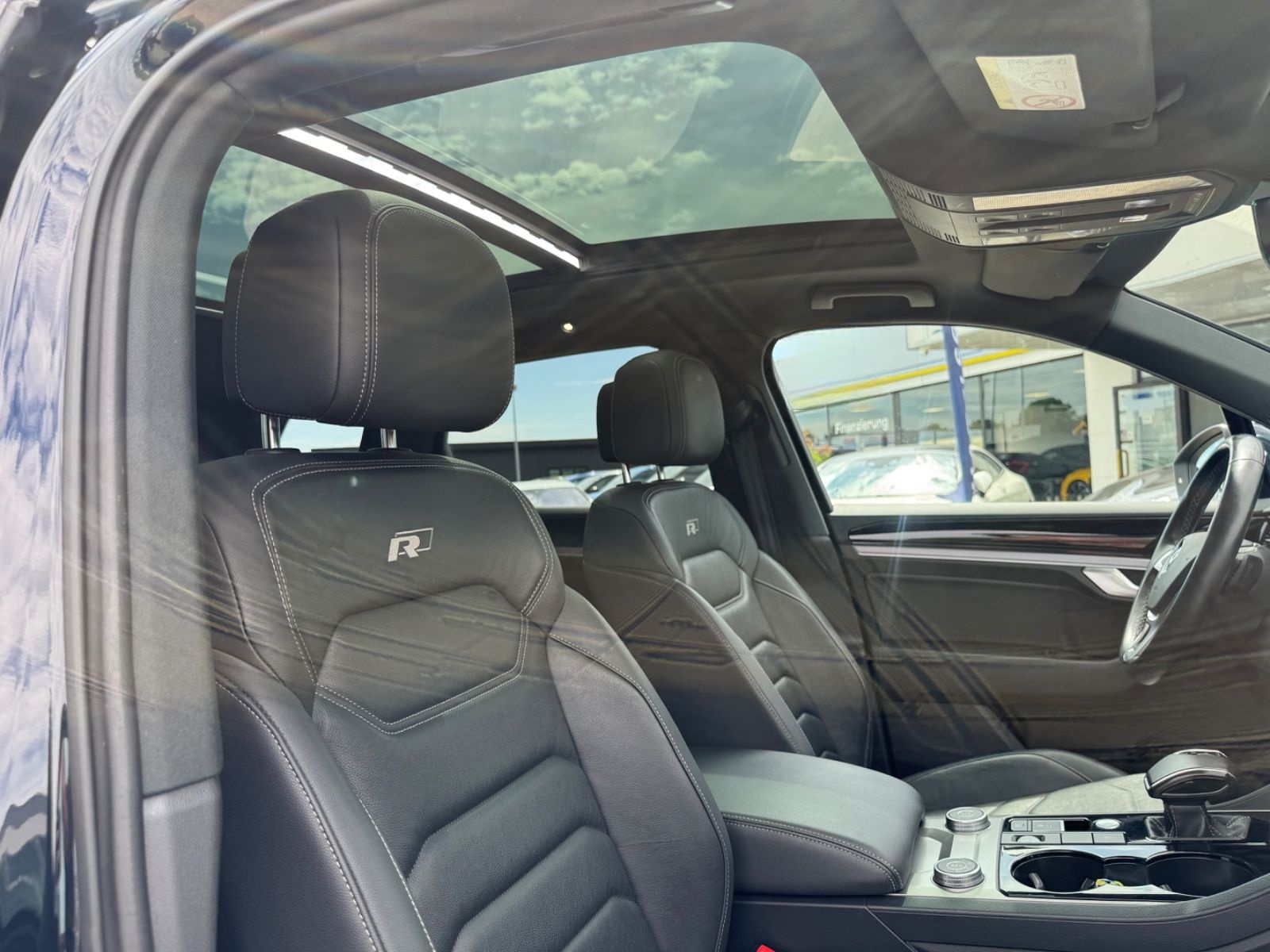 Volkswagen Touareg R-Line 4Motion Euro6,Pano,Luft,AHK,Leder foto 21