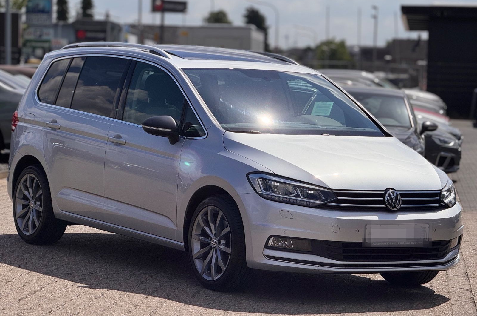 Volkswagen Touran 2.0 TDI DSG Highline foto 2
