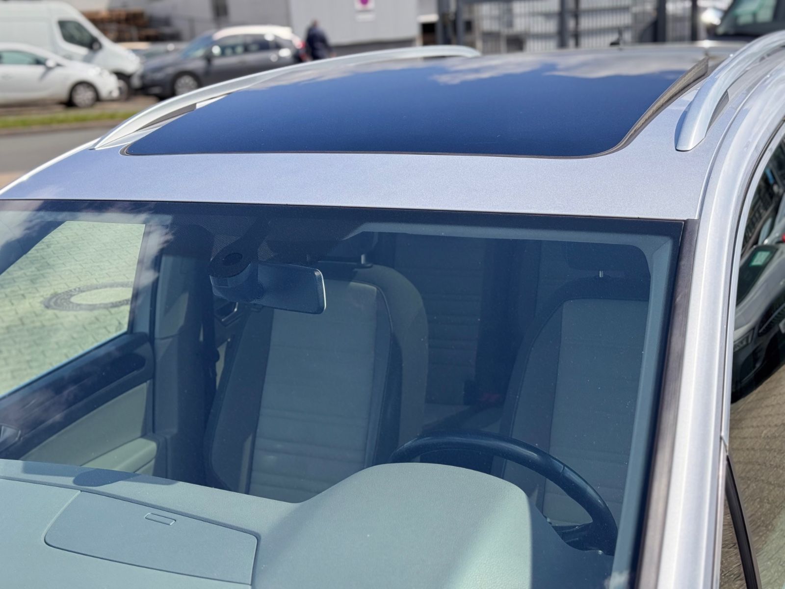 Volkswagen Touran 2.0 TDI DSG Highline foto 11