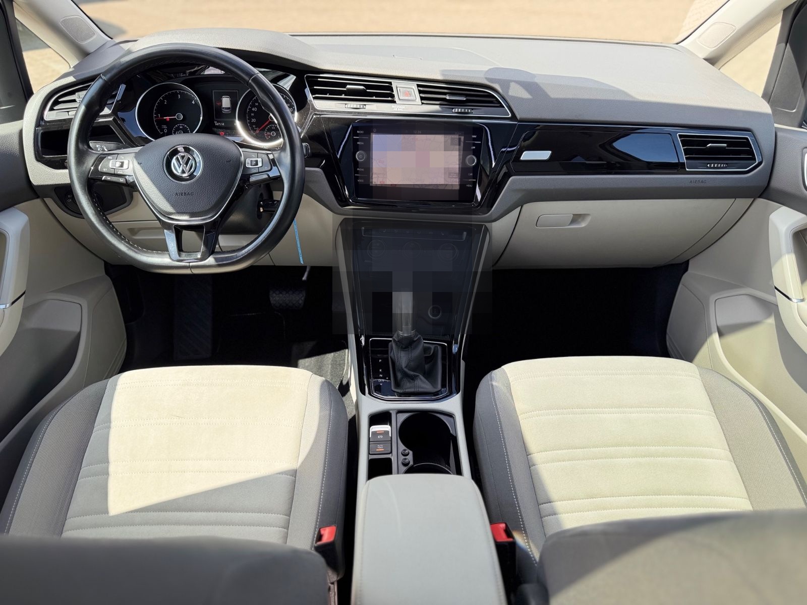 Volkswagen Touran 2.0 TDI DSG Highline foto 18