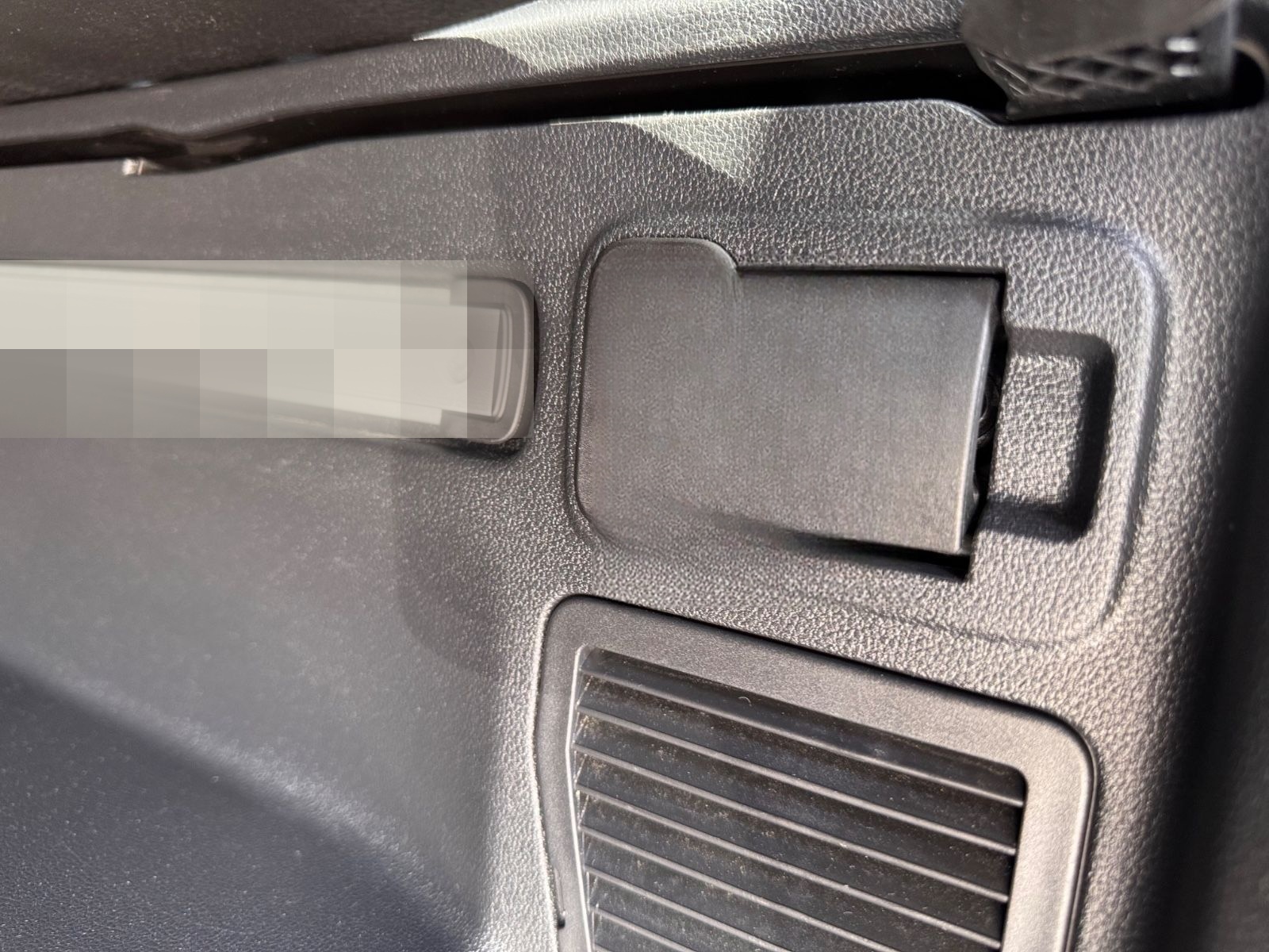 Volkswagen Touran 2.0 TDI DSG Highline foto 20