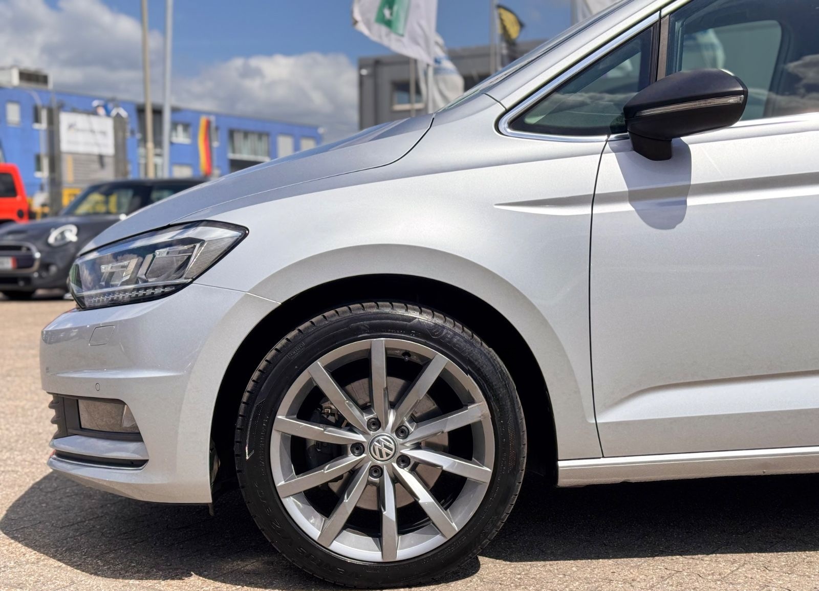 Volkswagen Touran 2.0 TDI DSG Highline foto 9