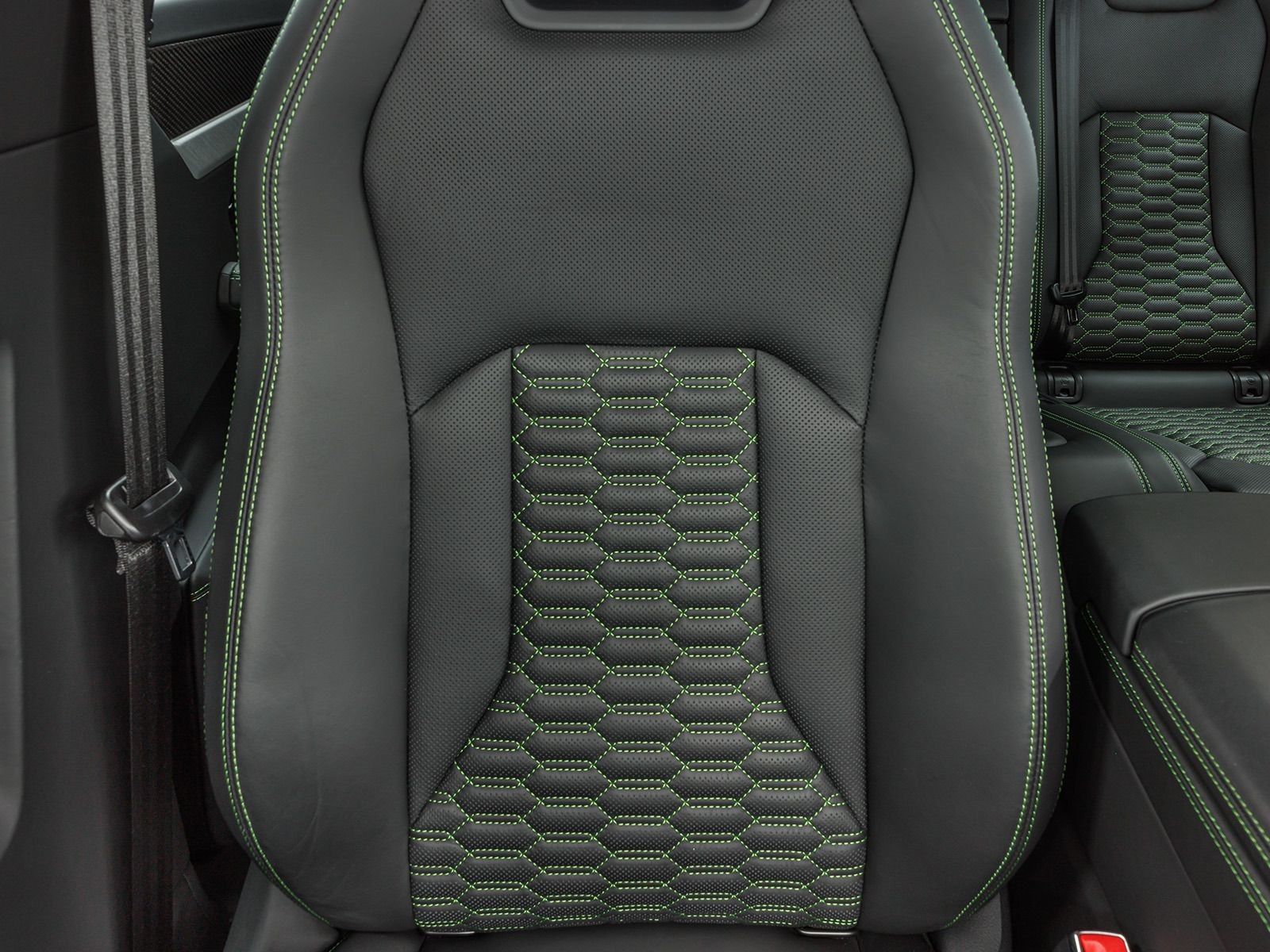 Lamborghini Urus foto 13