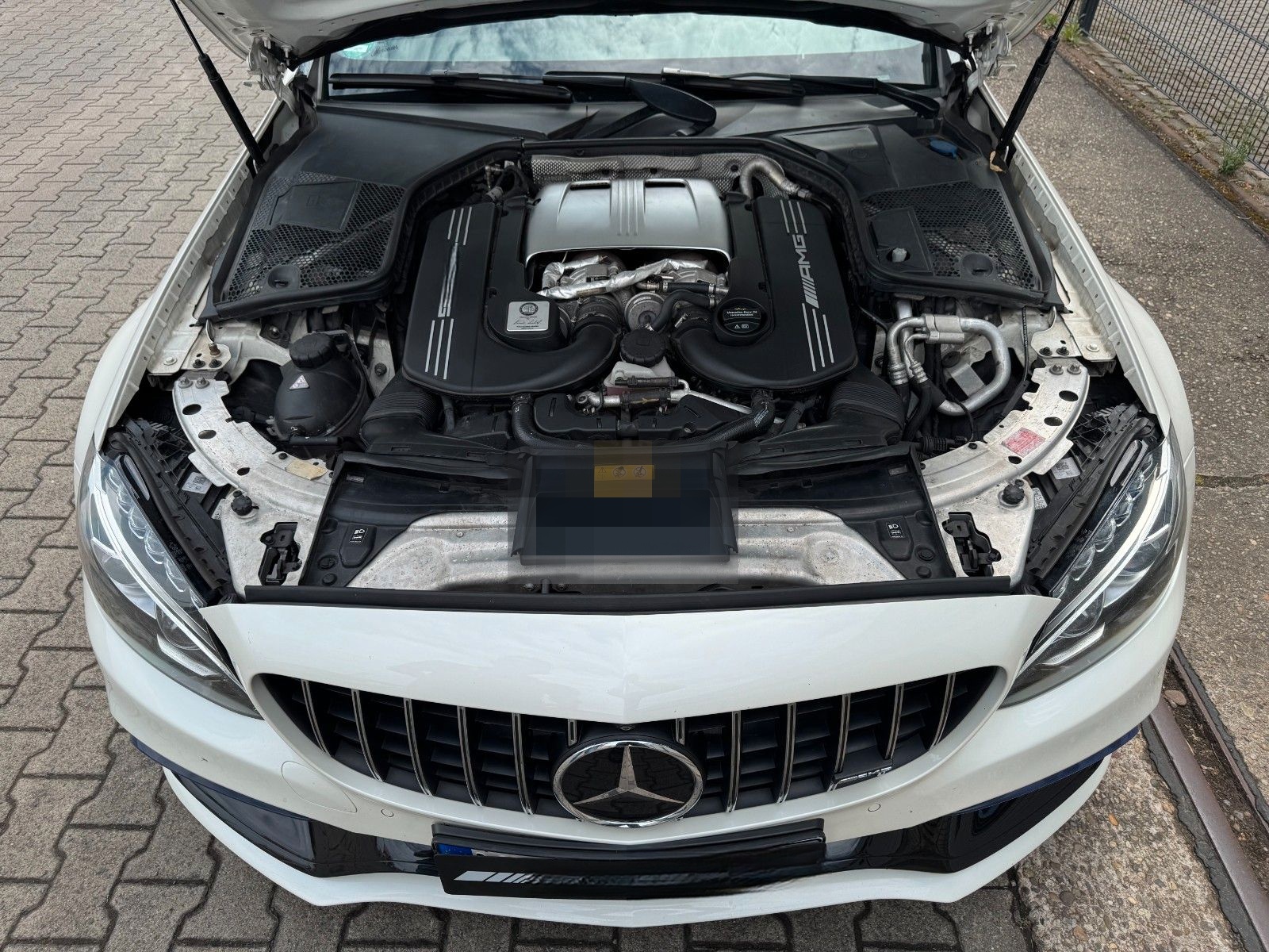 Mercedes-Benz C 63 AMG Coupe PANO/360°/SPORTABGAS/NIGHT/BURMES foto 17