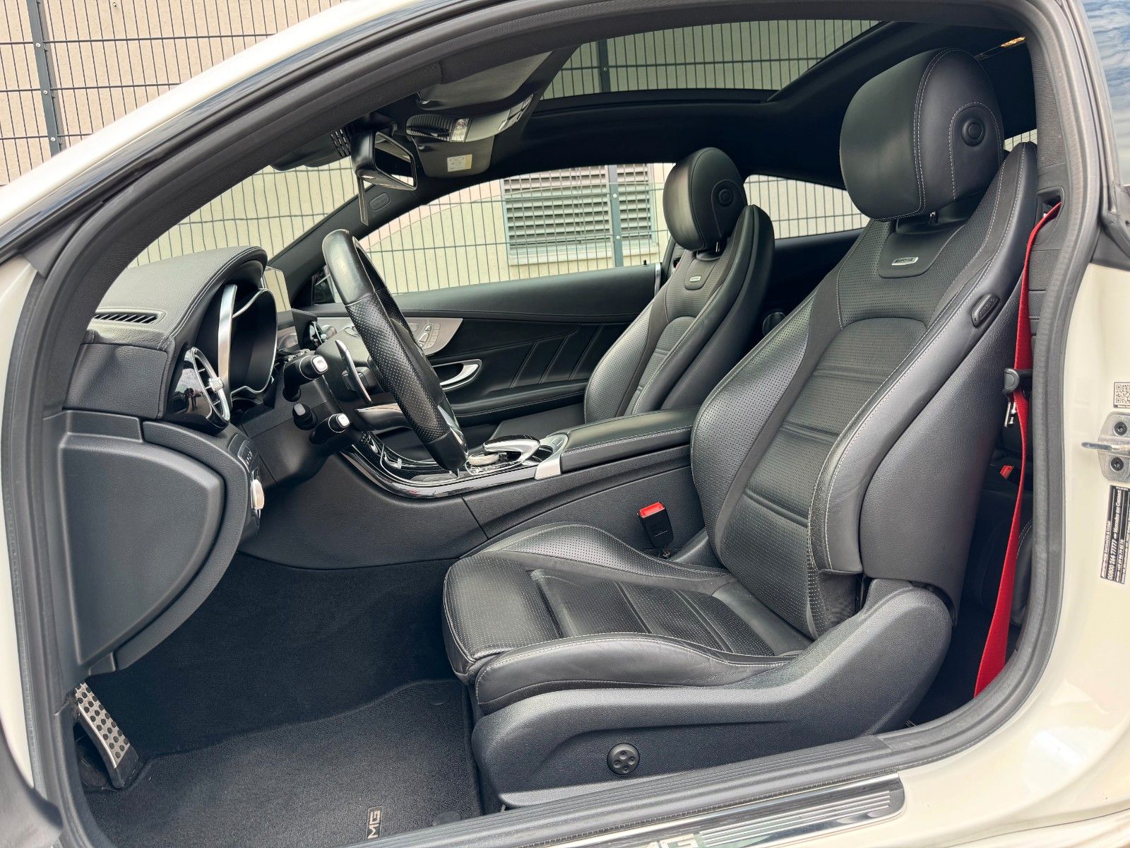 Mercedes-Benz C 63 AMG Coupe PANO/360°/SPORTABGAS/NIGHT/BURMES foto 4