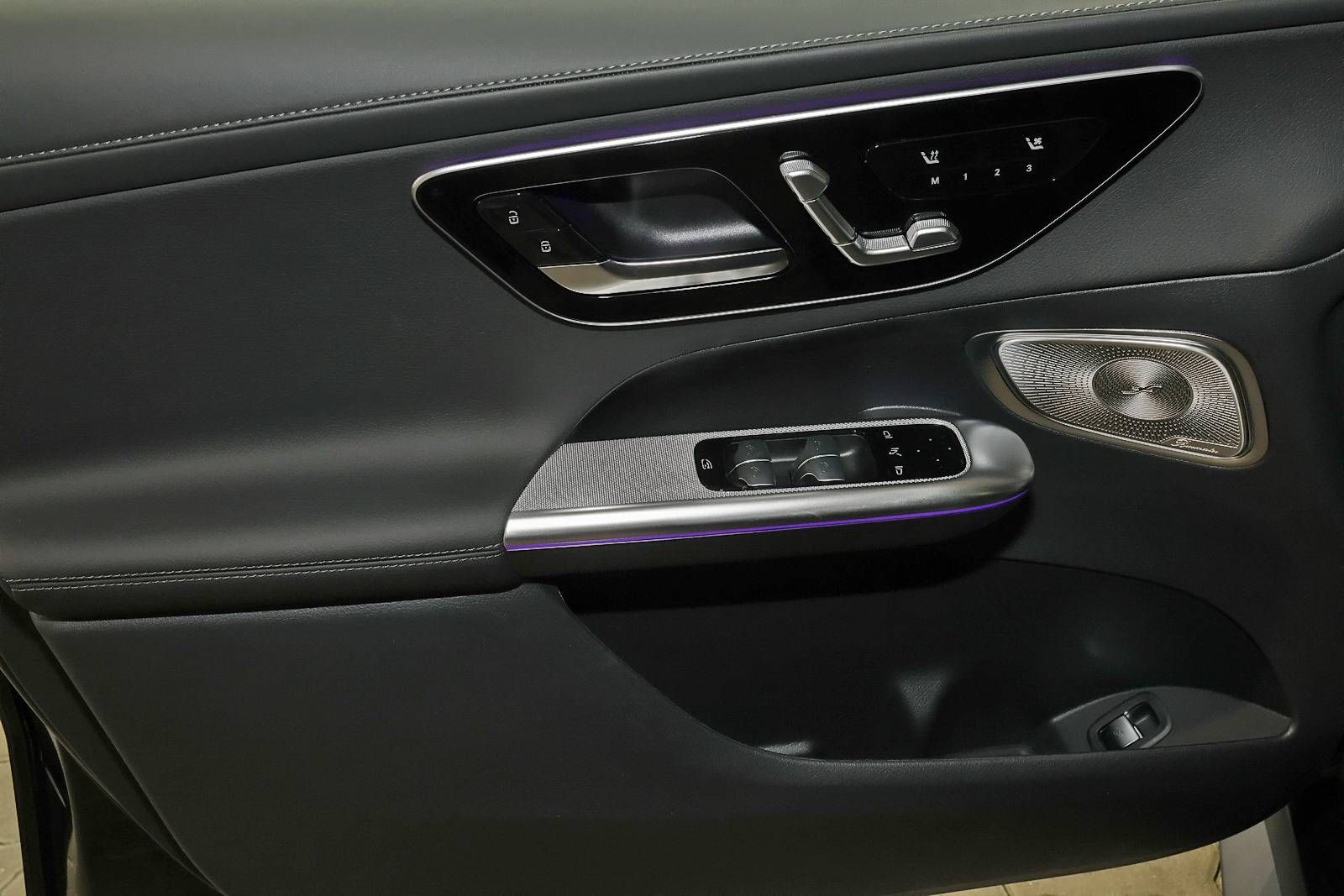 Mercedes-Benz GLC 300 de 4M AMG MBUX+360°+Pano+DIG-LED+Distro foto 12