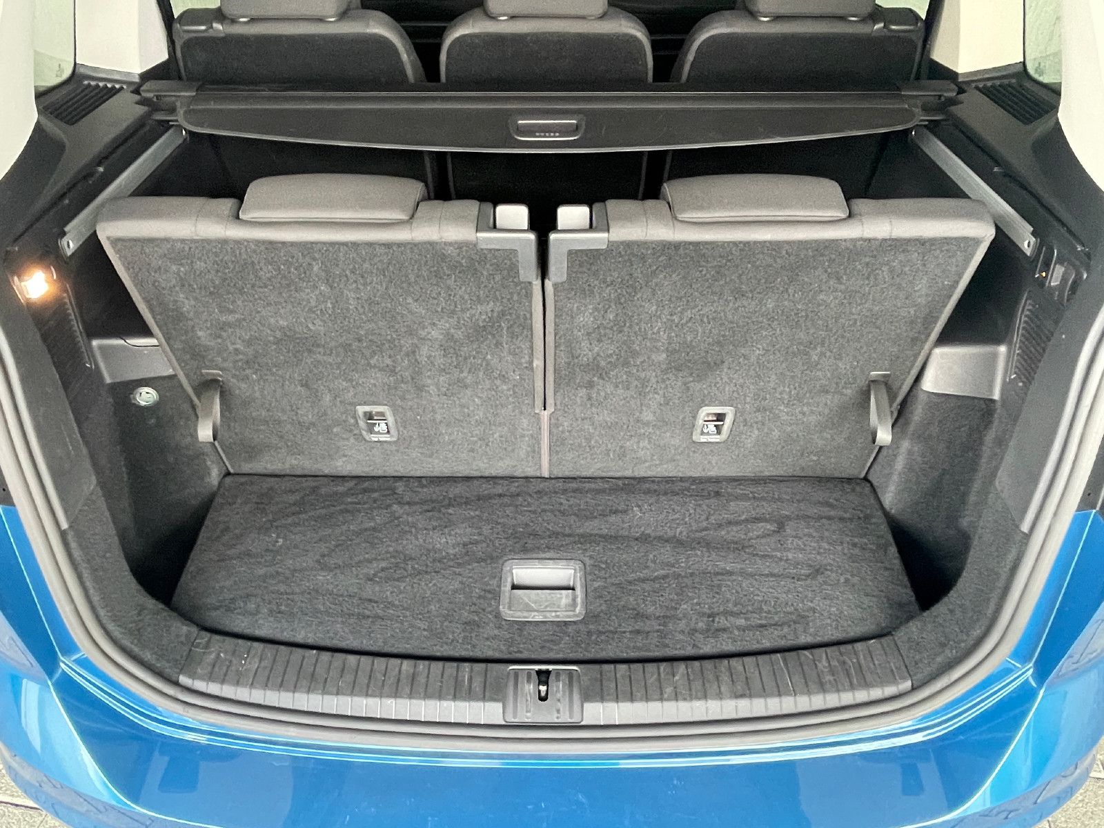 Volkswagen Touran 2.0 TDI BMT Highline*Navi*LED*AHK*7.SITZE foto 7