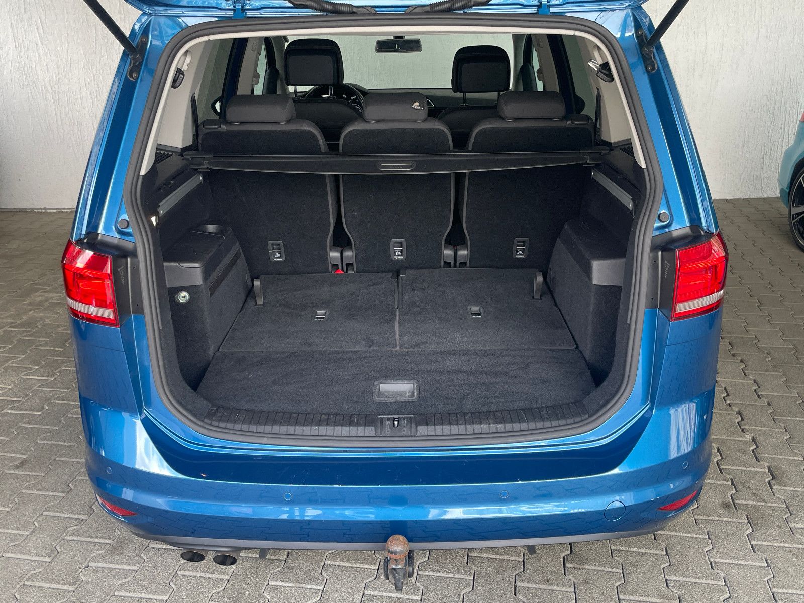 Volkswagen Touran 2.0 TDI BMT Highline*Navi*LED*AHK*7.SITZE foto 8