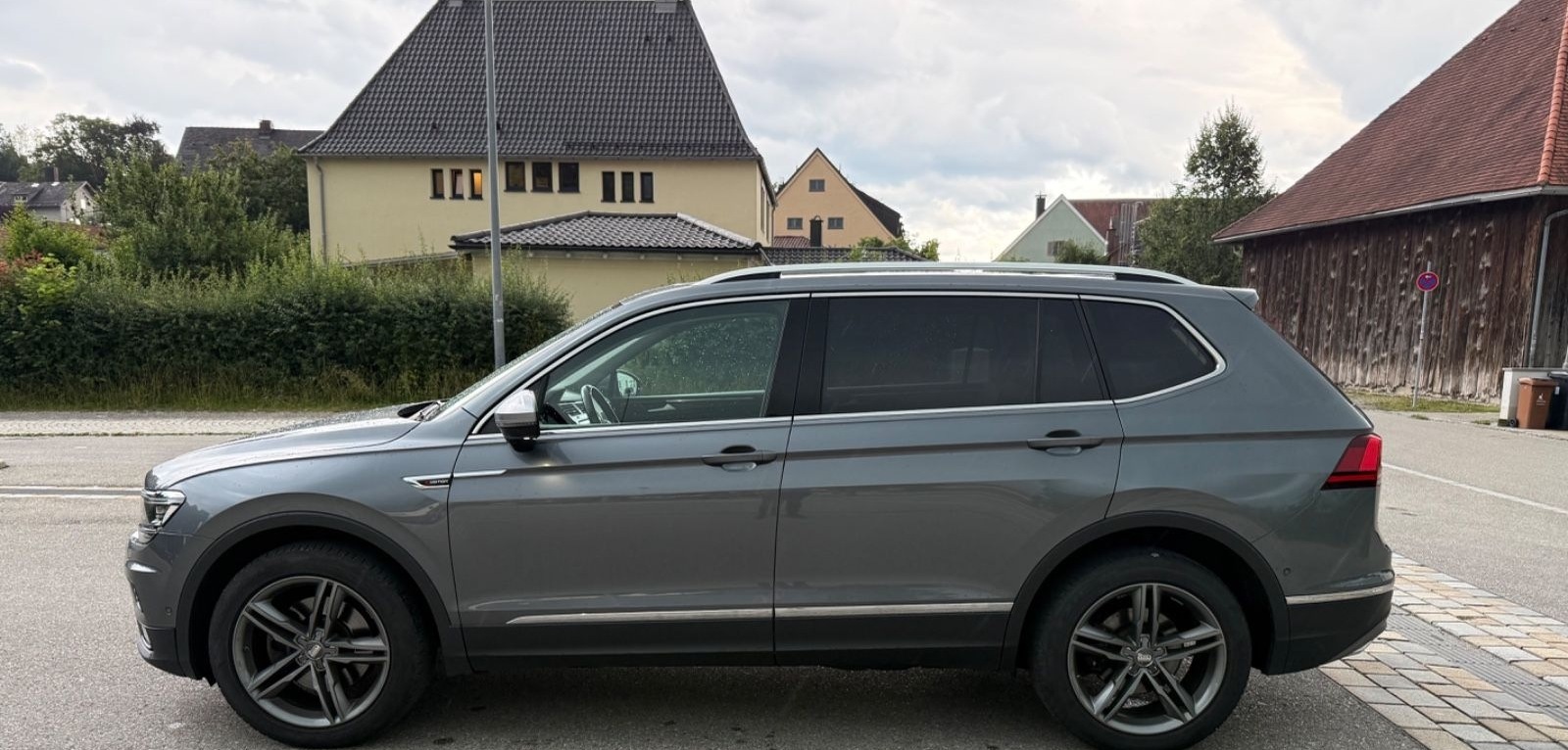 Volkswagen Tiguan Allspace Highline 4Motion,Panorama,7 Sitz foto 4