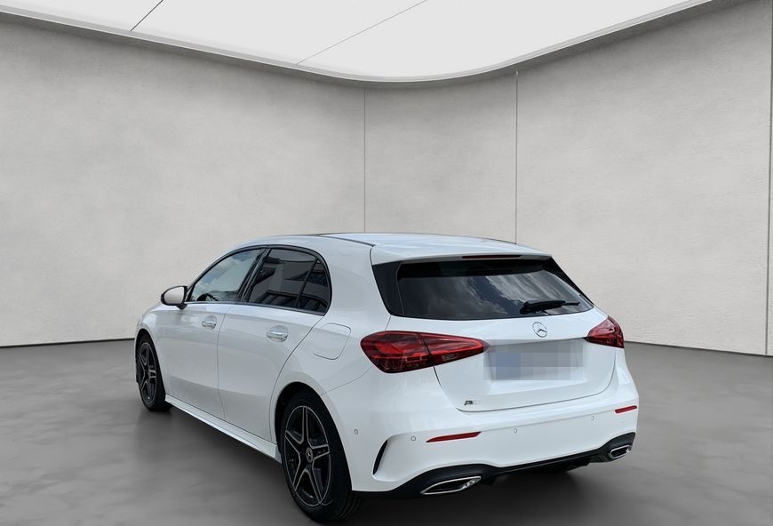 Mercedes-Benz A 200 d AMG  Adv+ Standheiz. Multib. Pano foto 3