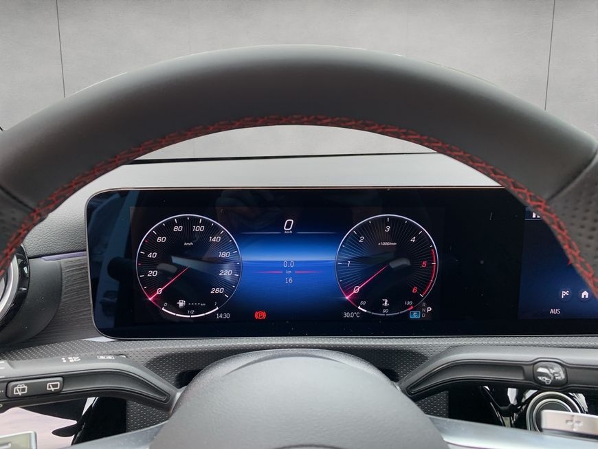 Mercedes-Benz A 200 d  AMG Adv. Plus Pano Multibeam Standheizu foto 11