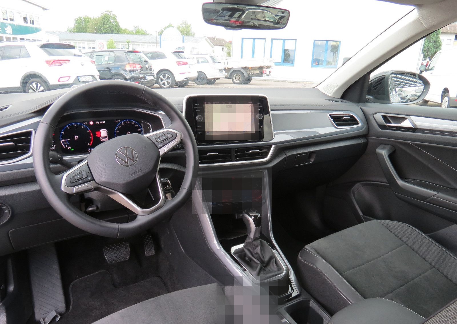 Volkswagen T-Roc Style,DSG,Navi,LED,AHK,ACC foto 5