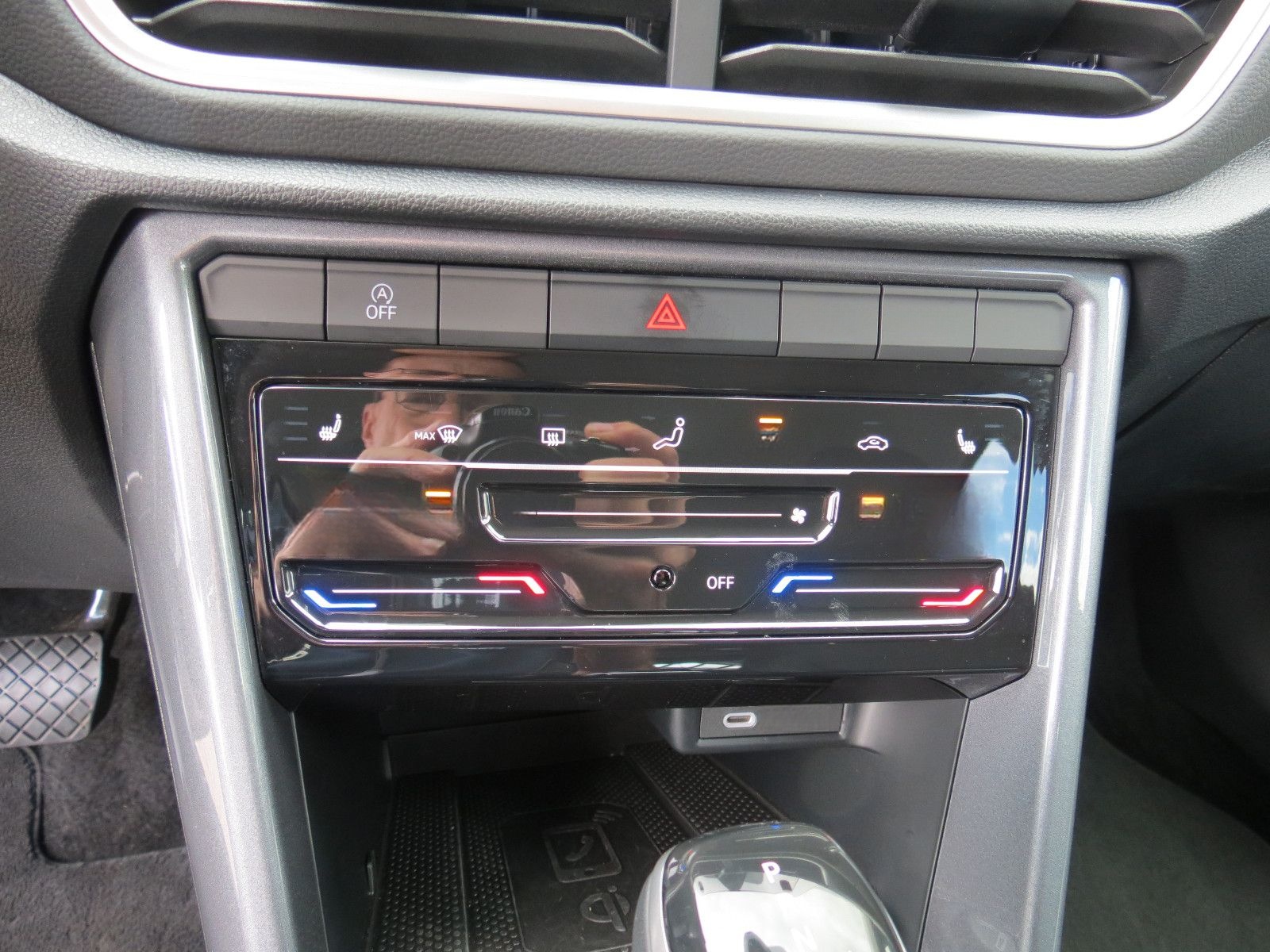 Volkswagen T-Roc Style,DSG,Navi,LED,AHK,ACC foto 7
