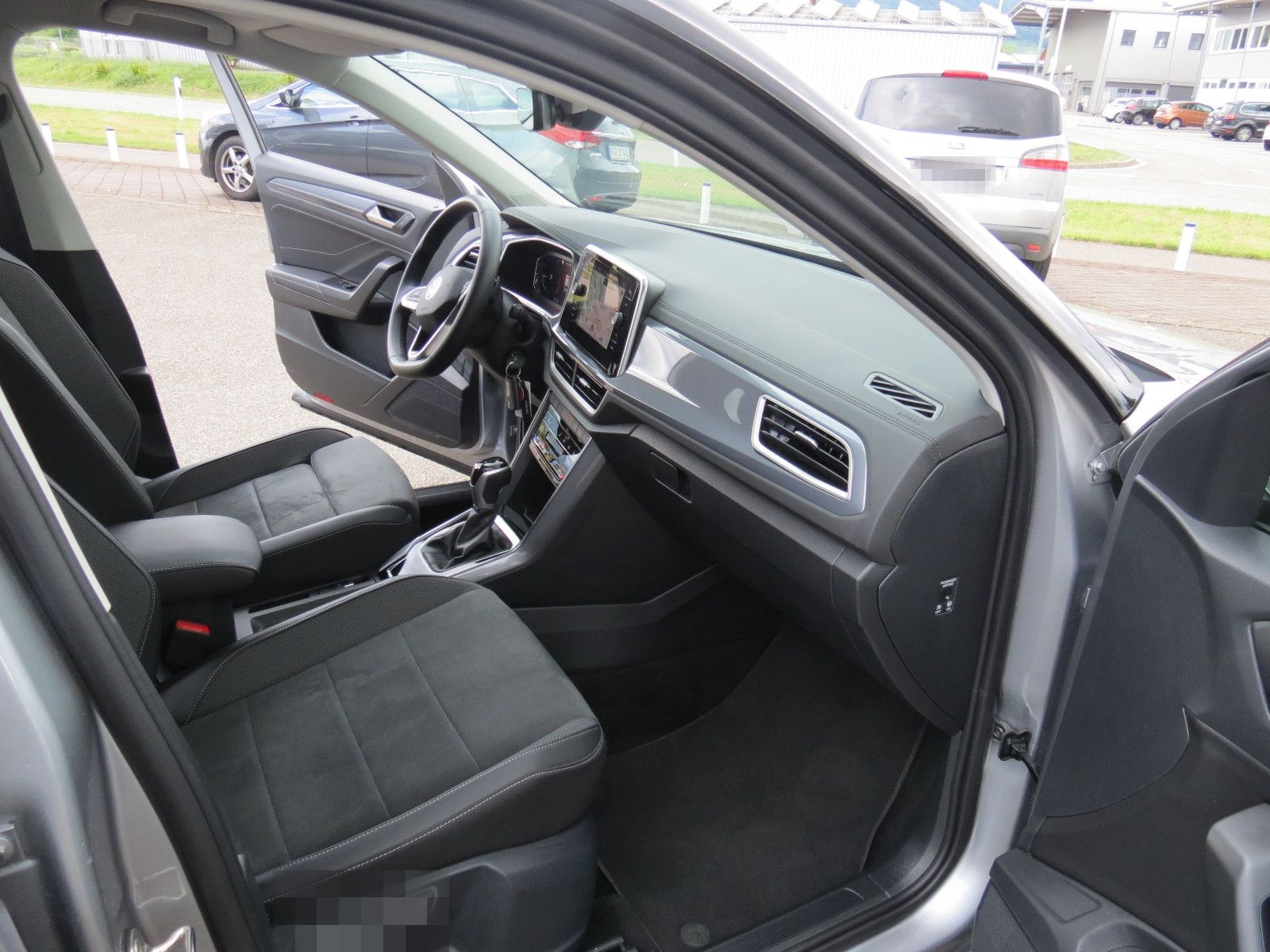 Volkswagen T-Roc Style,DSG,Navi,LED,AHK,ACC foto 8
