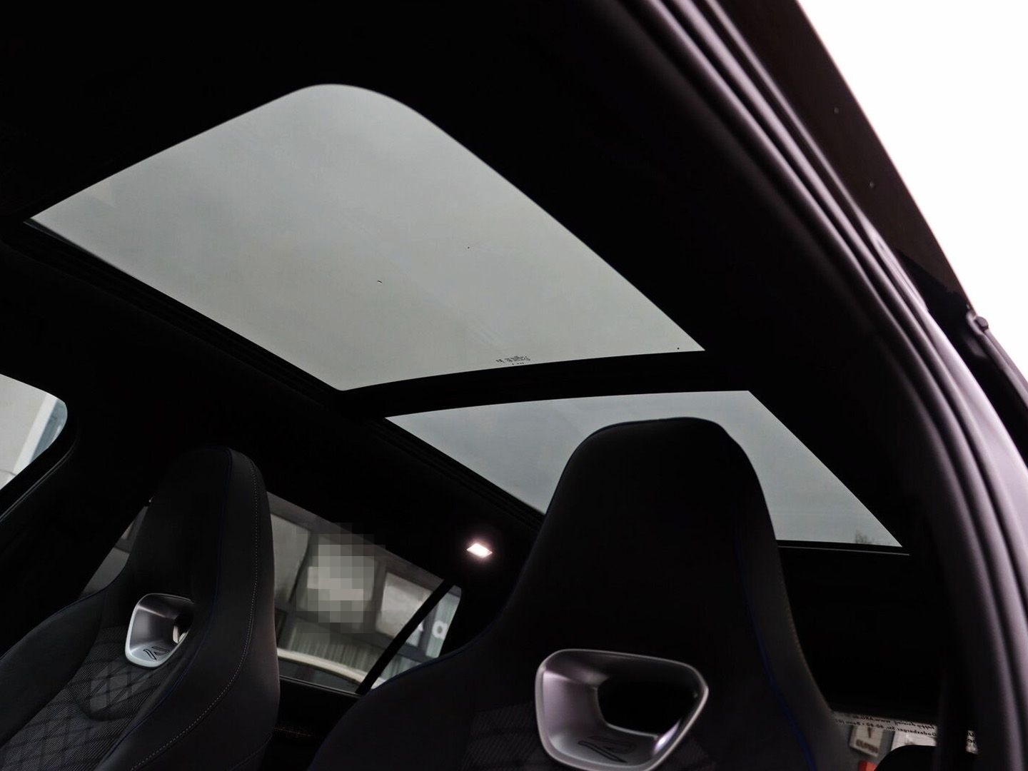 Volkswagen Passat R-Line 1.5 eHybrid OPF DSG PANO/HEAD UP/I foto 12