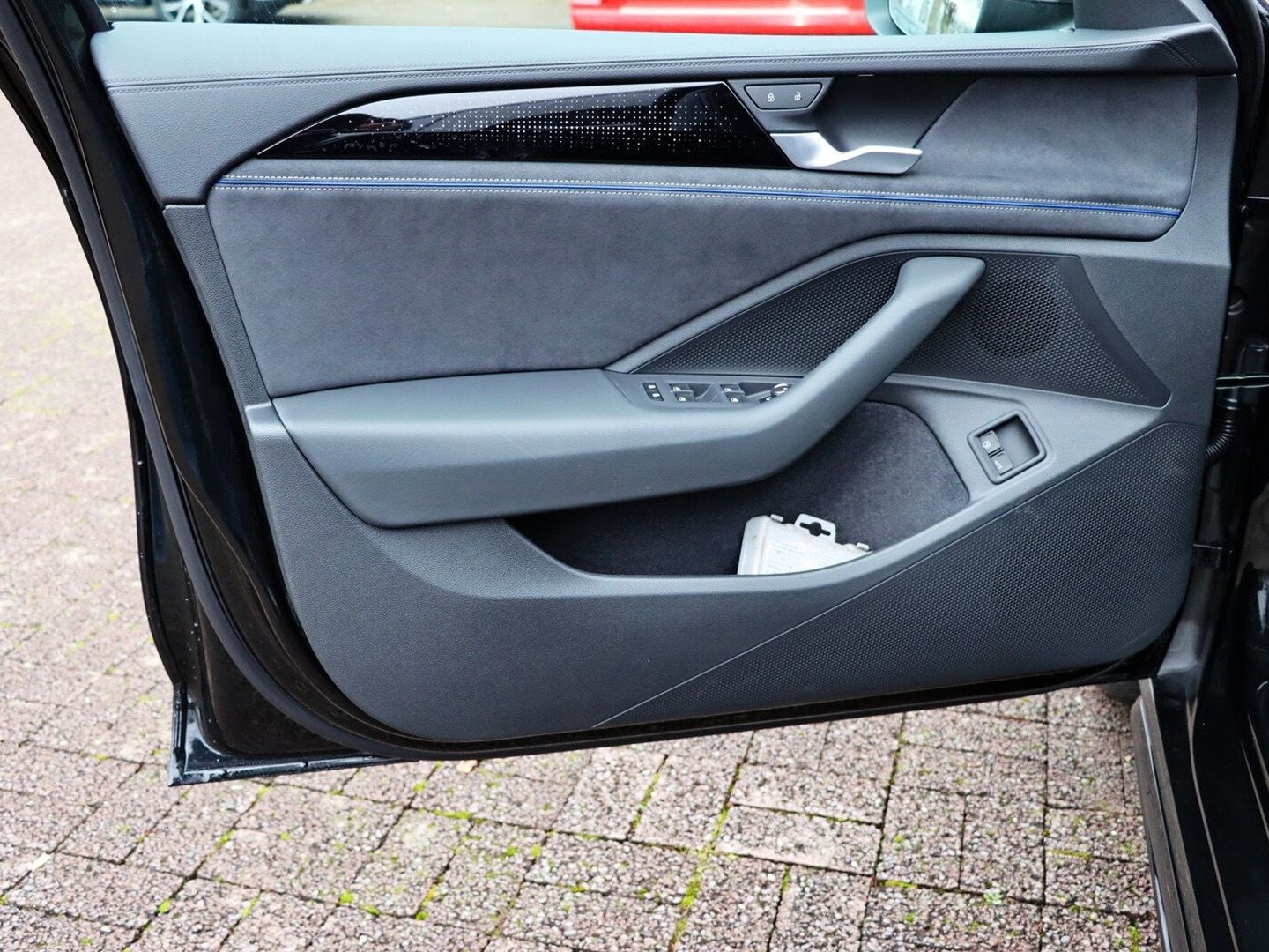 Volkswagen Passat R-Line 1.5 eHybrid OPF DSG PANO/HEAD UP/I foto 14