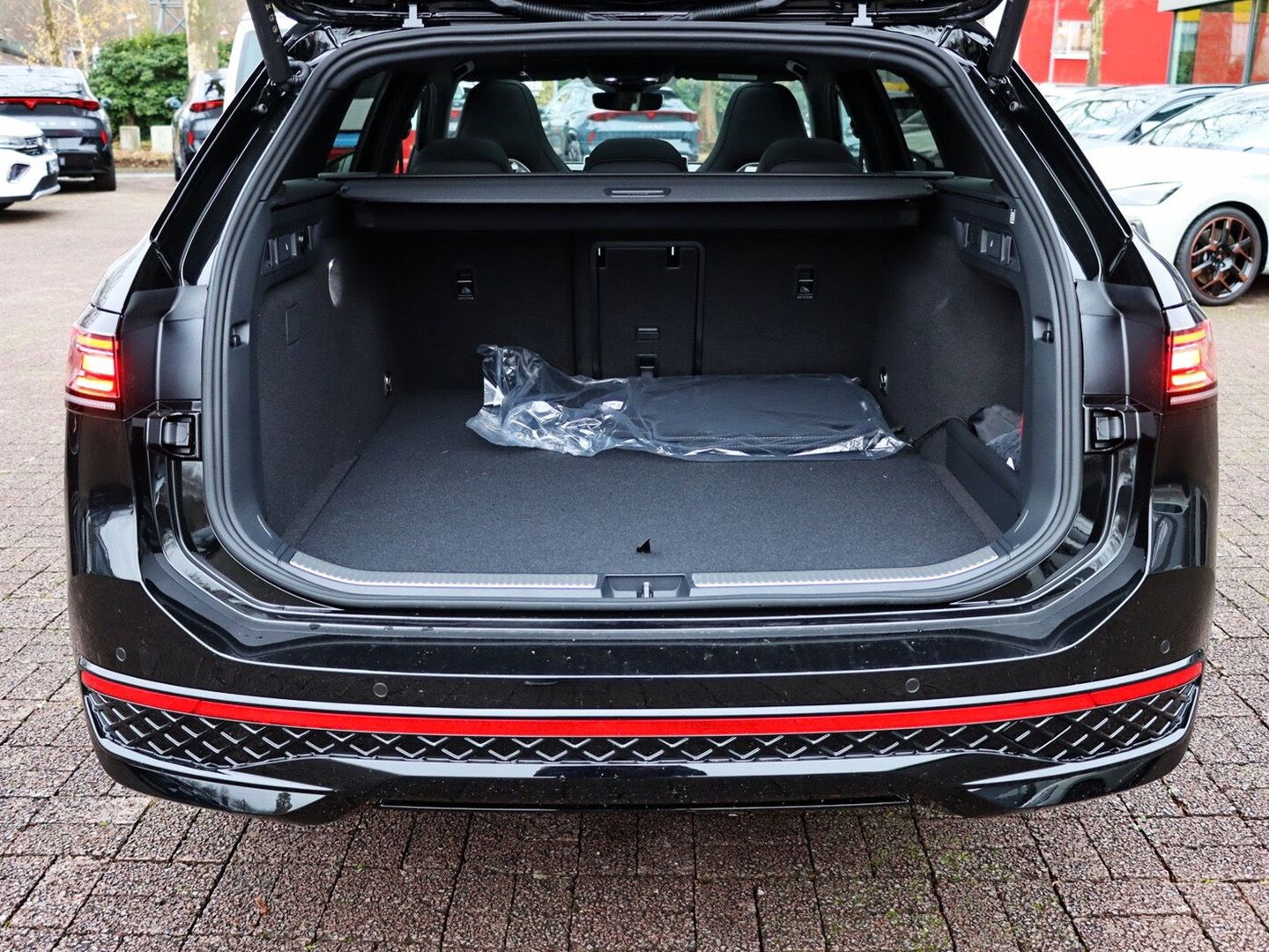 Volkswagen Passat R-Line 1.5 eHybrid OPF DSG PANO/HEAD UP/I foto 15