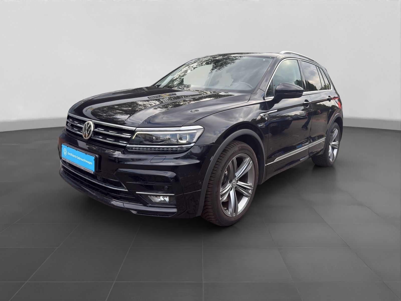 Volkswagen Tiguan 2.0 TDI DSG 4M R-LINE HuD AHK PANO KAMERA foto 2