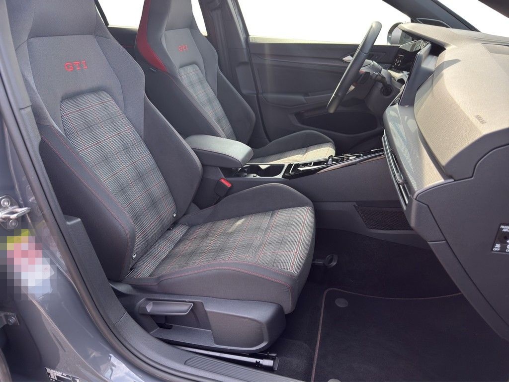 Volkswagen Golf VIII 2.0 TSI DSG GTI DCC IQ-LIGHT*HEADUP*NA foto 11