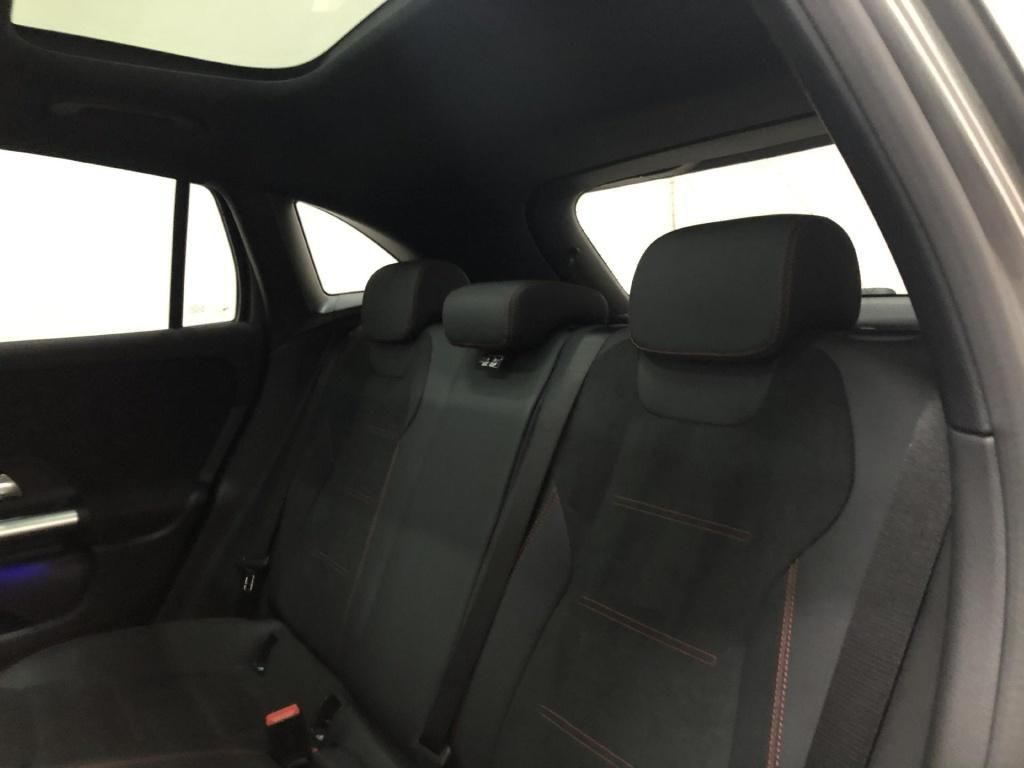 Mercedes-Benz GLA 200 d +EditionAMG+19Z+Night+Panorama+360° foto 11