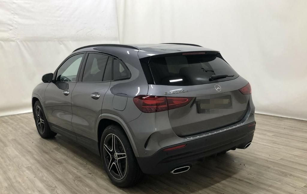 Mercedes-Benz GLA 200 d +EditionAMG+19Z+Night+Panorama+360° foto 4