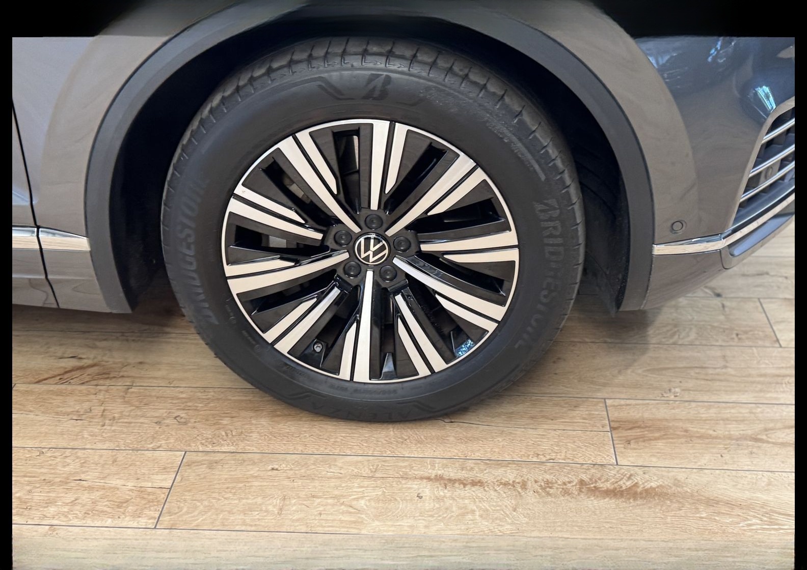 Volkswagen Touareg Elegance 4MOT 3.0TSI eHybrid Luft/HeadUp foto 11