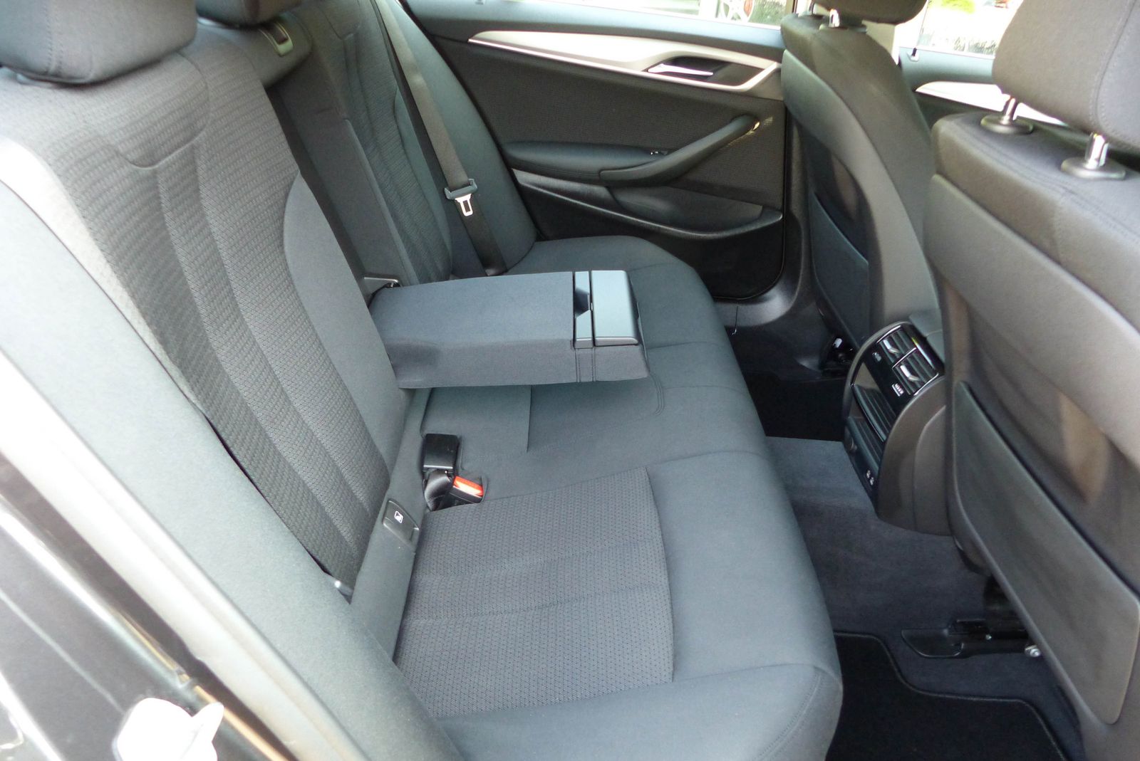 BMW 520d Aut. AHK Navi Tempo SHZ PDC foto 11