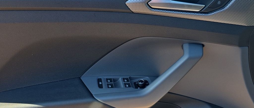 Volkswagen T-Cross Active foto 13