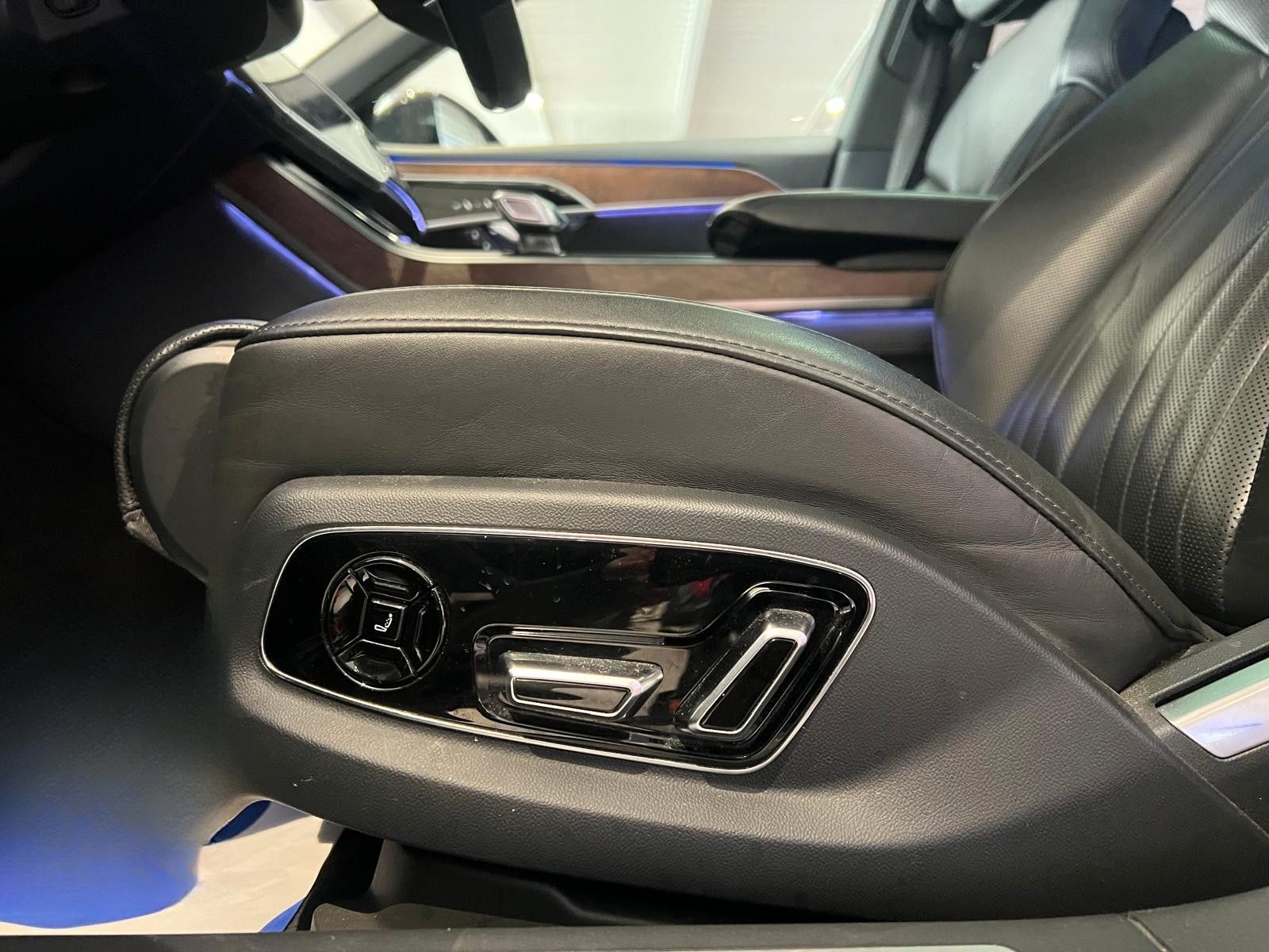 Audi A8 60 TFSI e quattro *Panorama*B&O*HUD*Massage* foto 11
