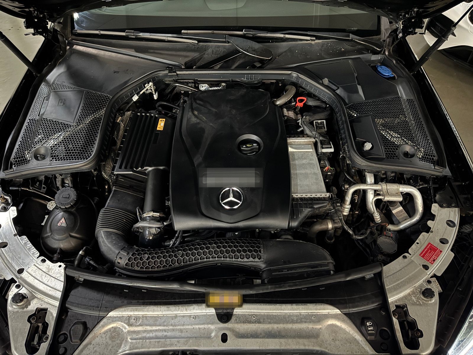 Mercedes-Benz C 180 T CGI 9GT 2X AVANTGARDE PANO ILS NAVI AHK foto 20