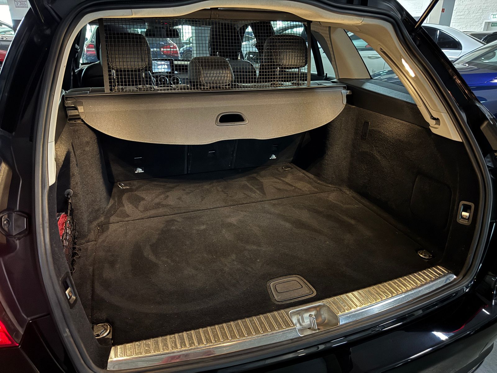 Mercedes-Benz C 180 T CGI 9GT 2X AVANTGARDE PANO ILS NAVI AHK foto 22