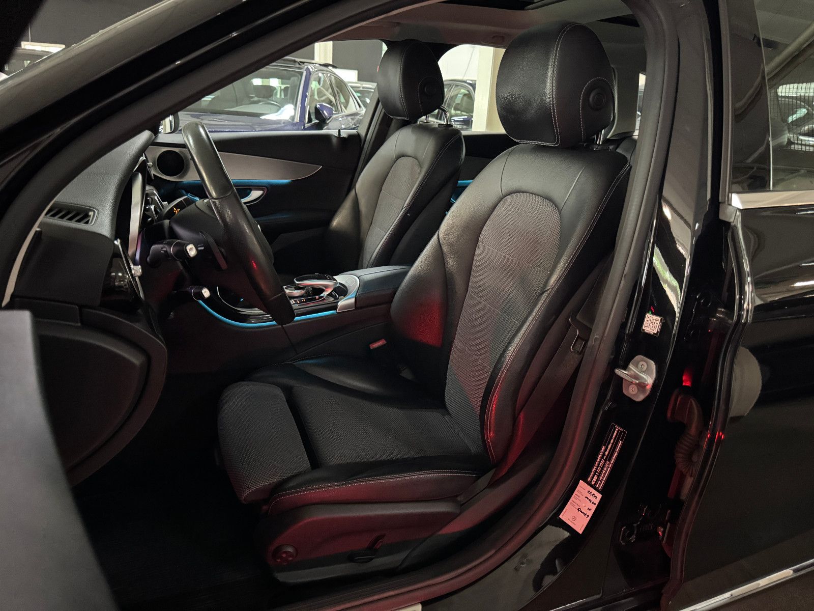 Mercedes-Benz C 180 T CGI 9GT 2X AVANTGARDE PANO ILS NAVI AHK foto 10