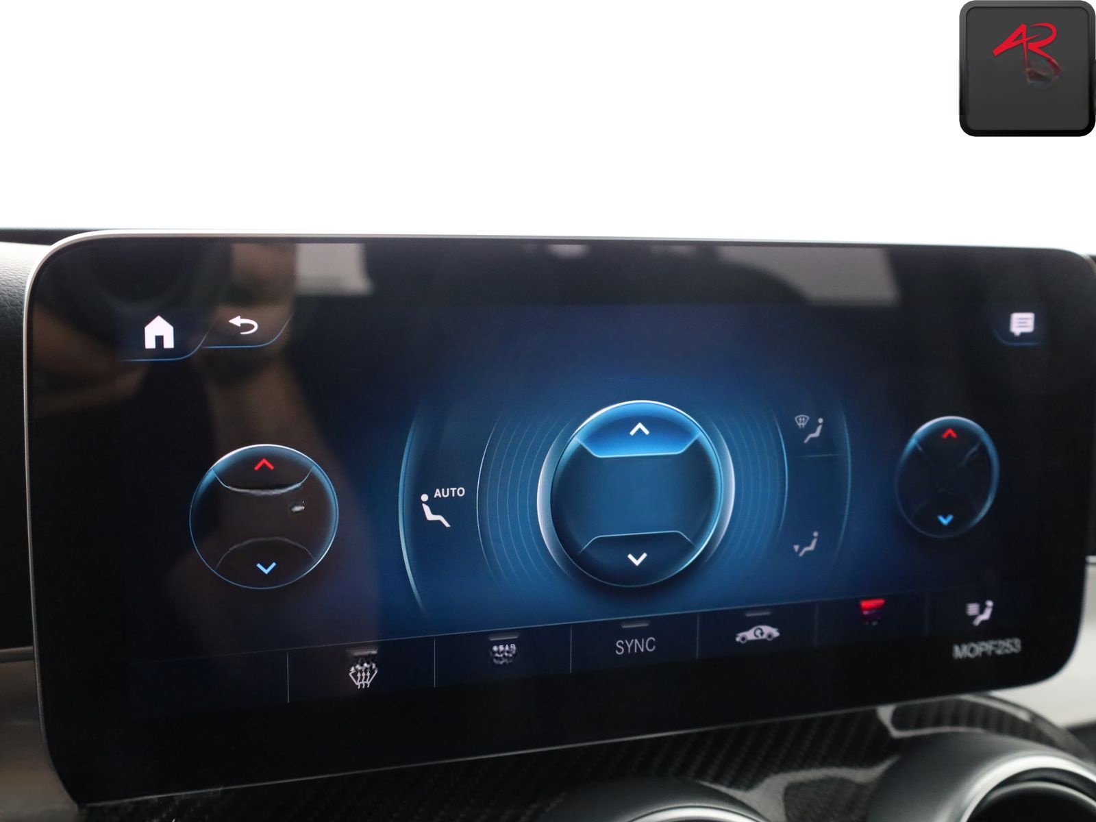 Mercedes-Benz GLC 300 de 4M AMG AIRMATIC,BURMESTER,HUD,1.HAND foto 20